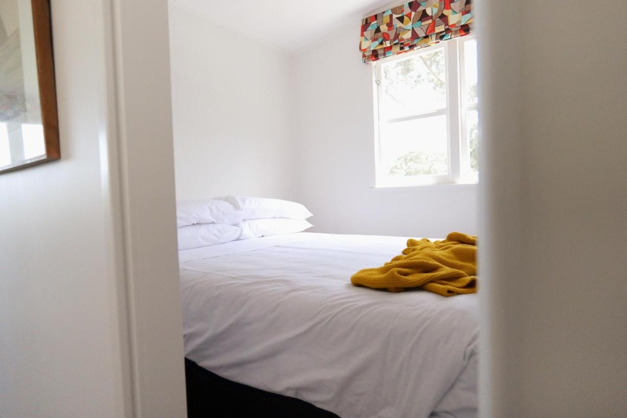 Muriwai Lodge Экстерьер фото