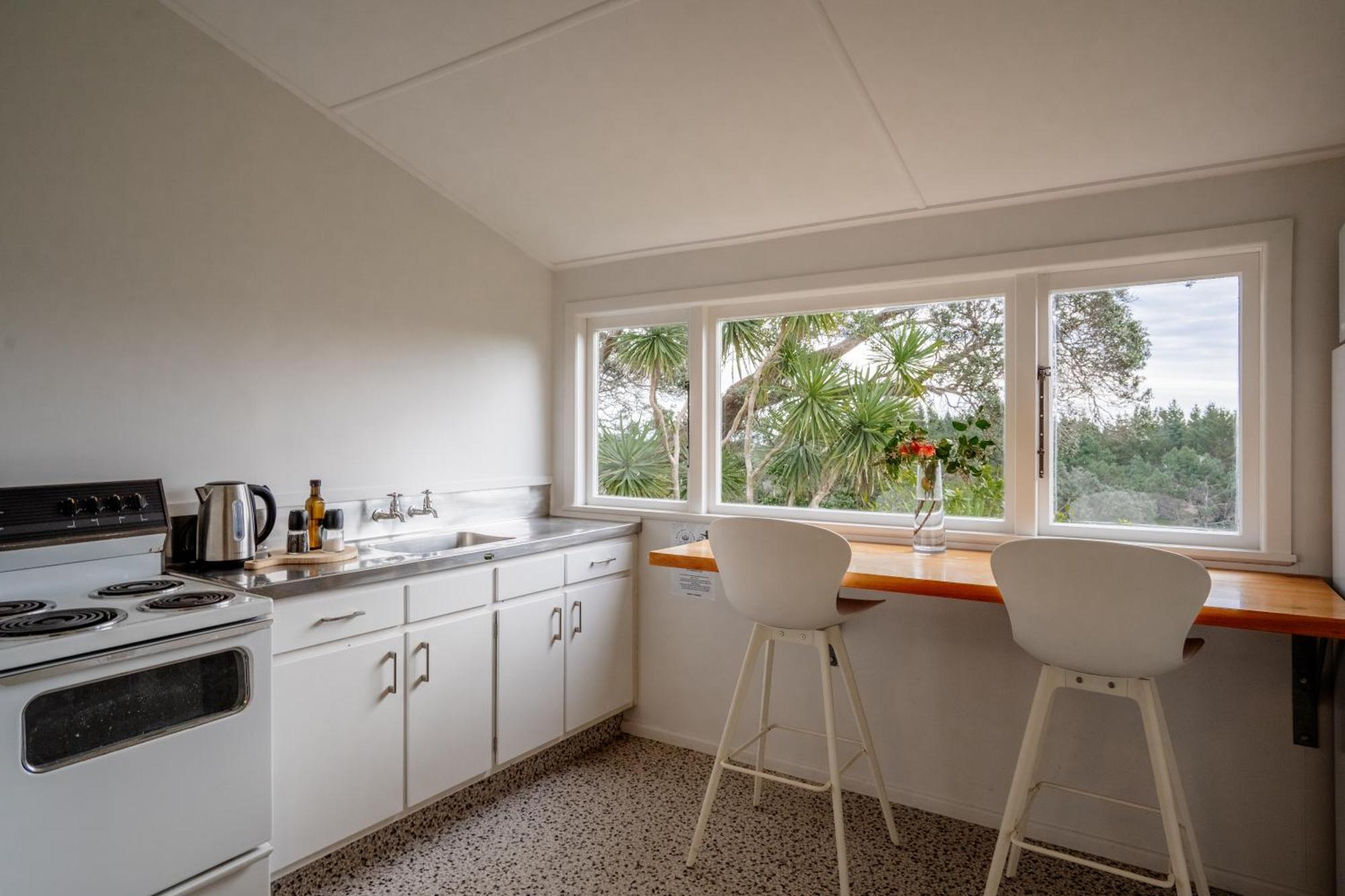 Muriwai Lodge Экстерьер фото