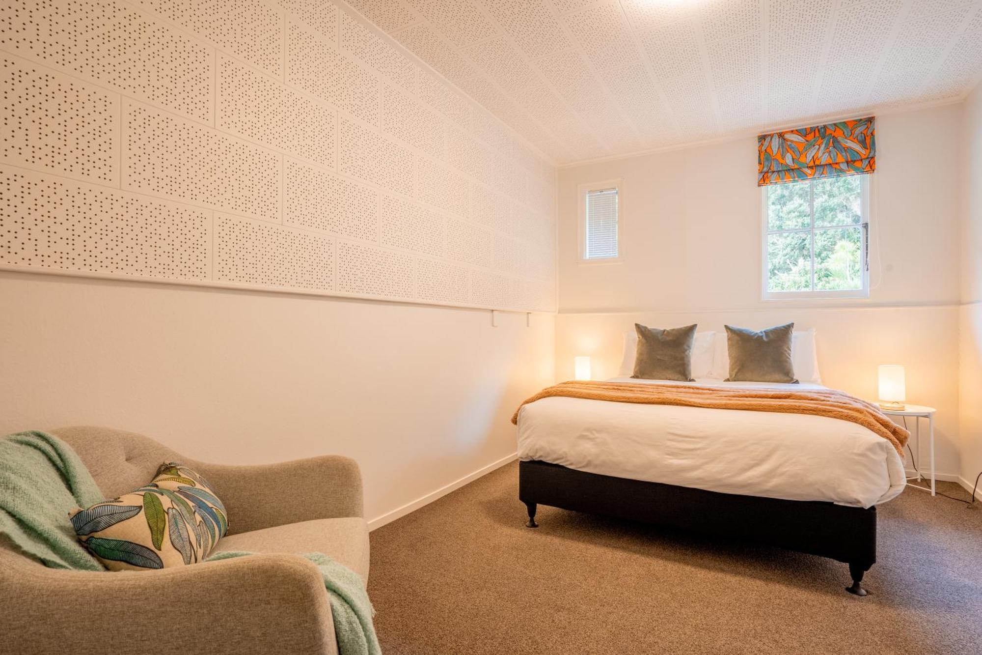 Muriwai Lodge Экстерьер фото